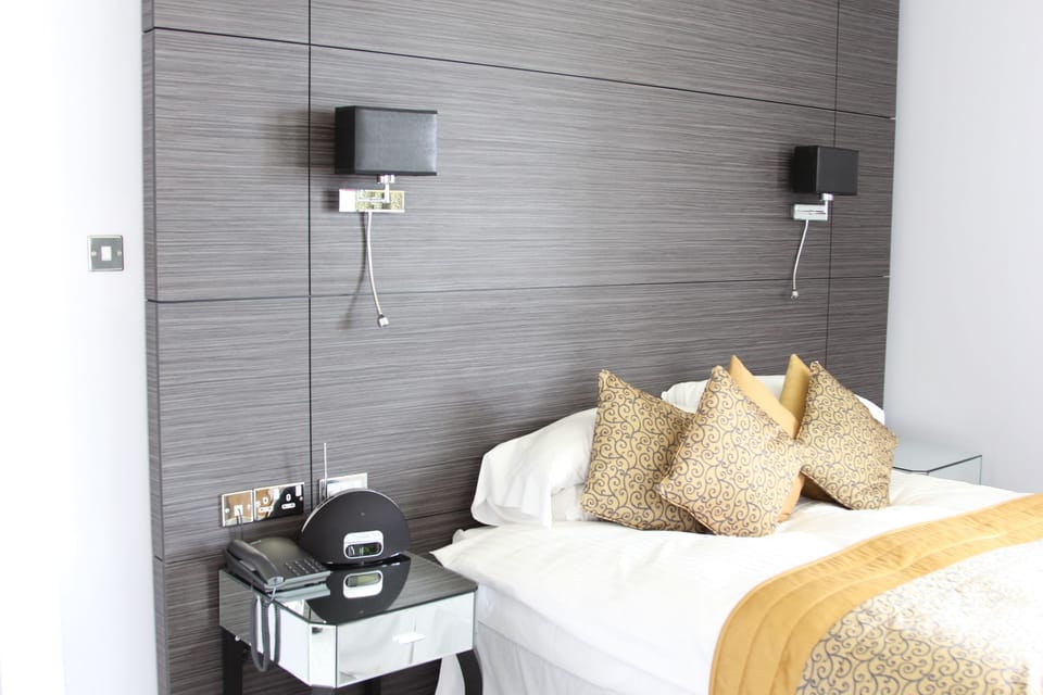 Desk, iron/ironing board, free WiFi, bed sheets