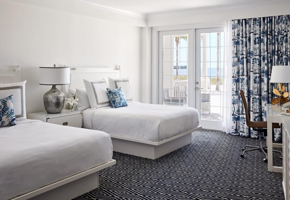 Premium bedding, in-room safe, desk, laptop workspace