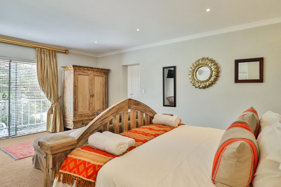 Luxury Suite, 1 King Bed, Ocean View, Oceanfront | 1 bedroom, premium bedding, in-room safe, individually decorated