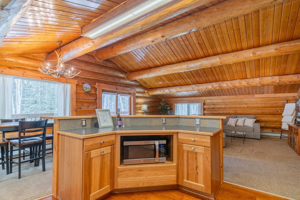 Breakfast Bar/Kitchen Island with Microwave
