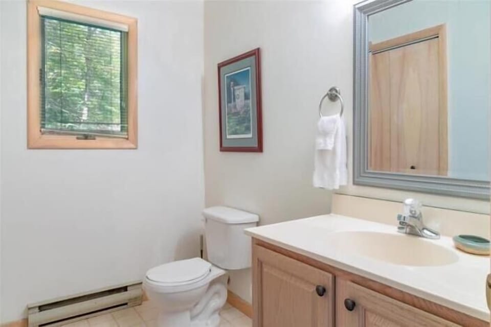 Upstairs Bathroom 1