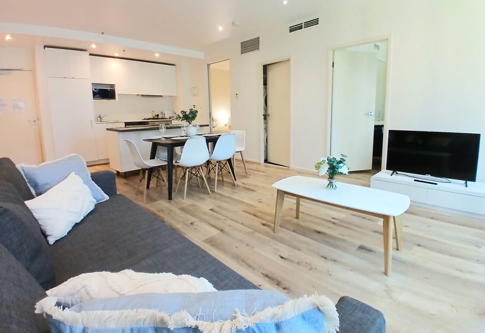 Business Apartment, 2 Bedrooms, City View | Living area | Flat-screen TV