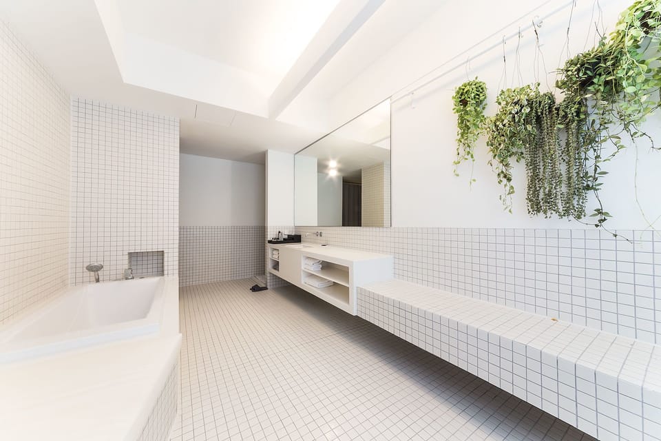 Duplex | Blackout drapes, soundproofing, free WiFi, bed sheets