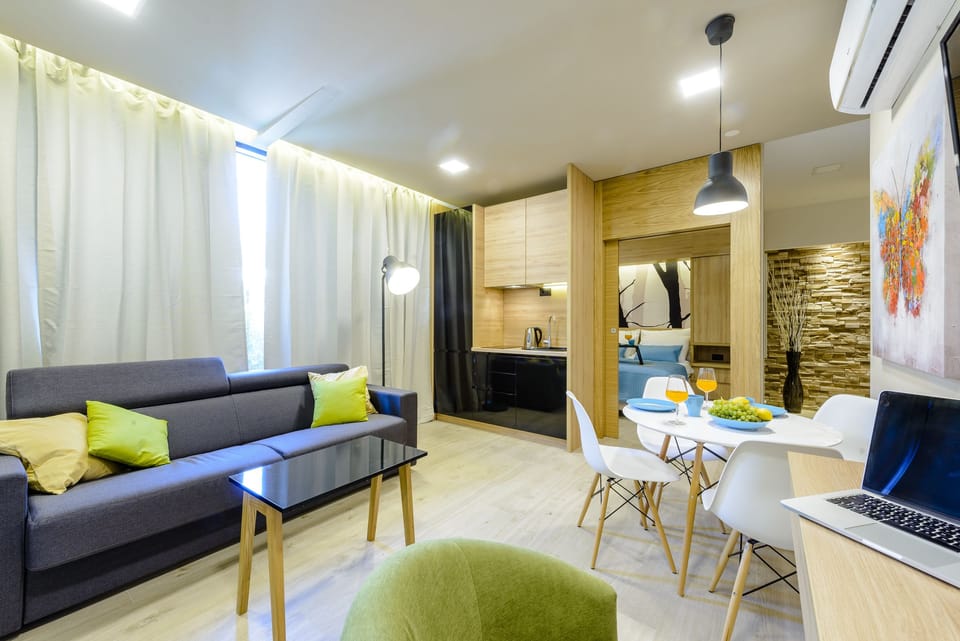 Apartment, 1 Bedroom, Hot Tub, Sea View | Private kitchen | Full-size fridge, stovetop, electric kettle, cookware/dishes/utensils