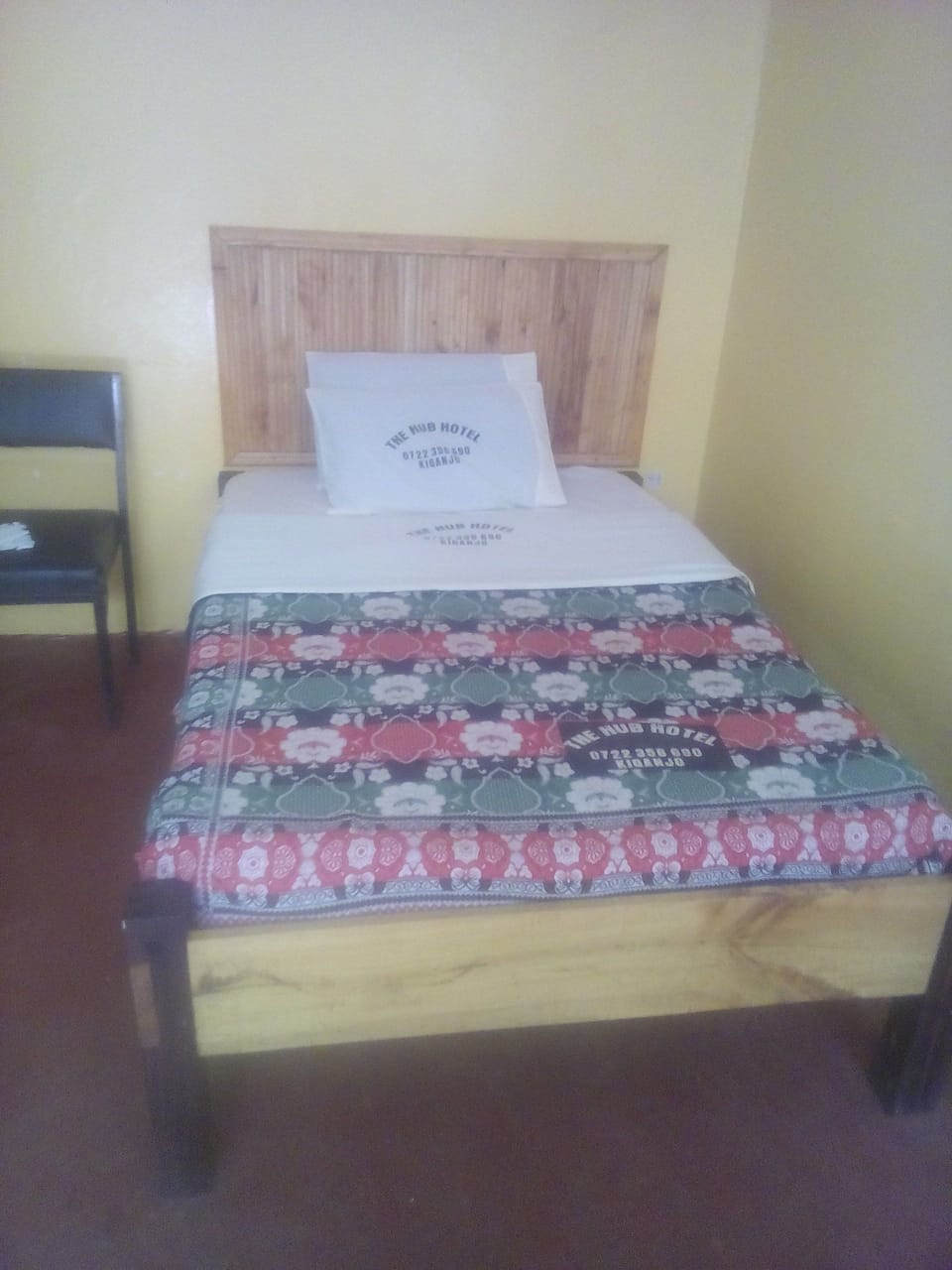 Standard Double Room | Desk