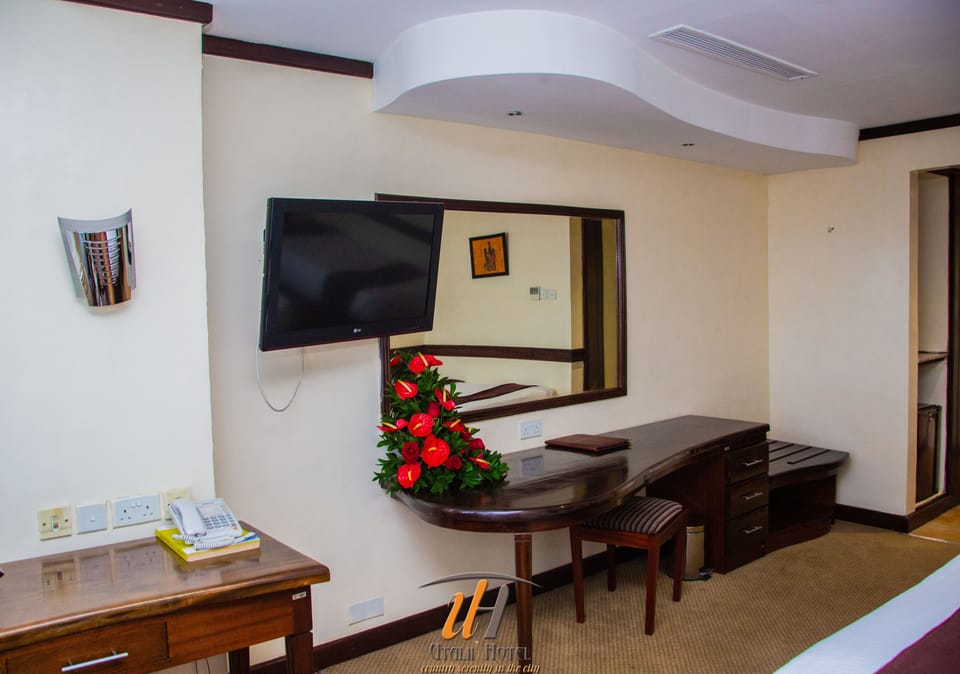 Standard Double Room | Minibar, desk, free wired internet, bed sheets