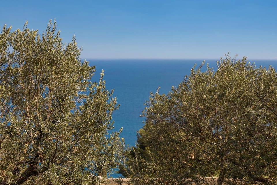 Classic Villa, 3 Bedrooms | Water view