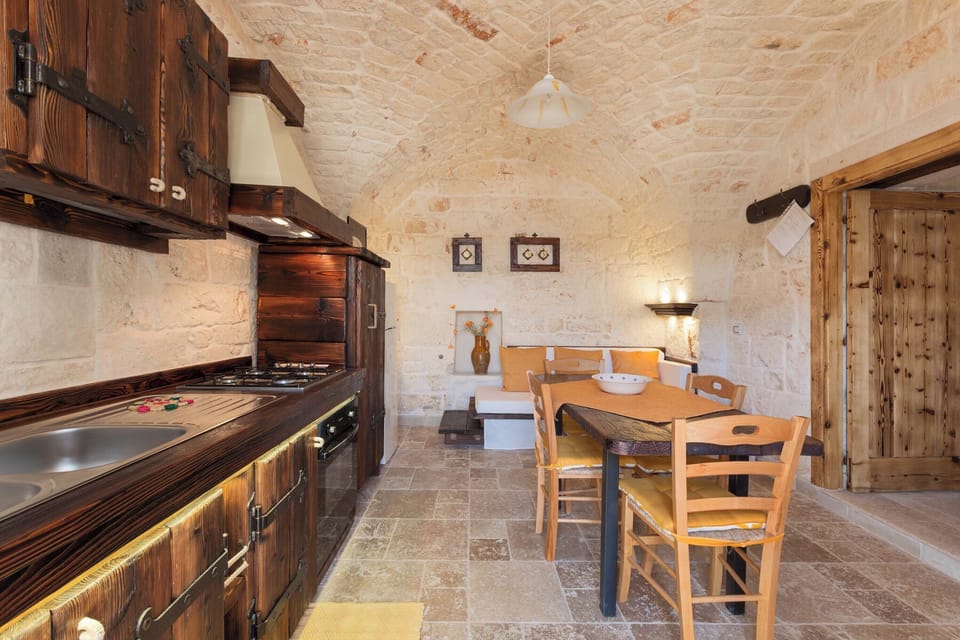 Villa, 5 Bedrooms, Private Pool | Private kitchen | Full-size fridge, microwave, oven, stovetop