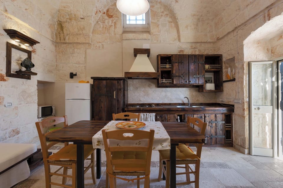 Villa, 5 Bedrooms, Private Pool | Private kitchen | Full-size fridge, microwave, oven, stovetop