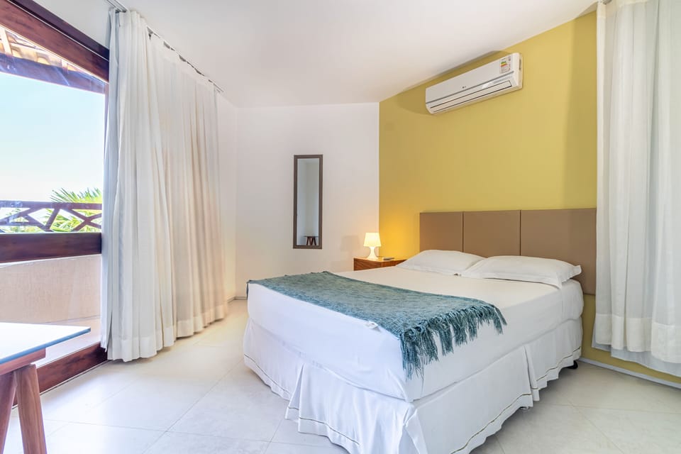 1 bedroom, pillowtop beds, individually decorated