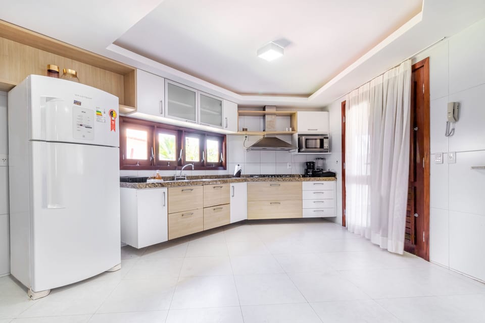 Fridge, microwave, stovetop, electric kettle