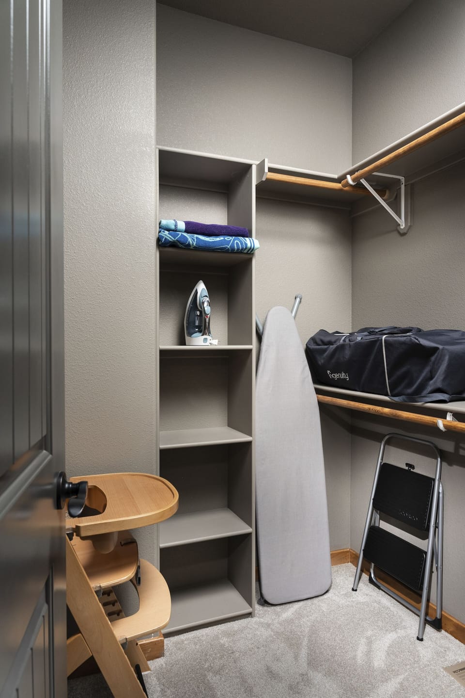 Huge walkin master closet