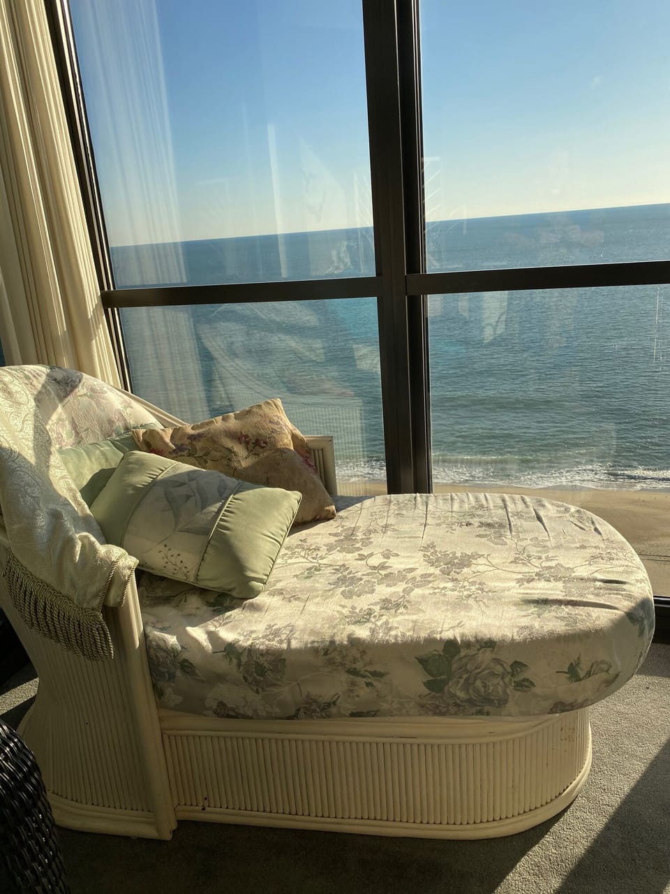 Relax Ocean Front on the ocean without leaving the Condo!!