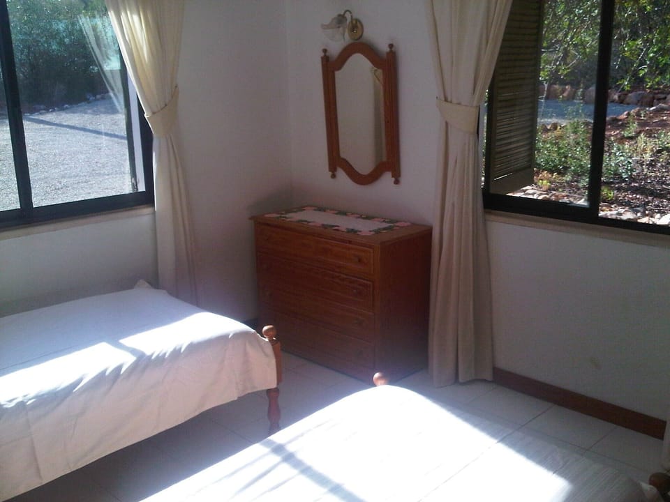 Twin Bedroom