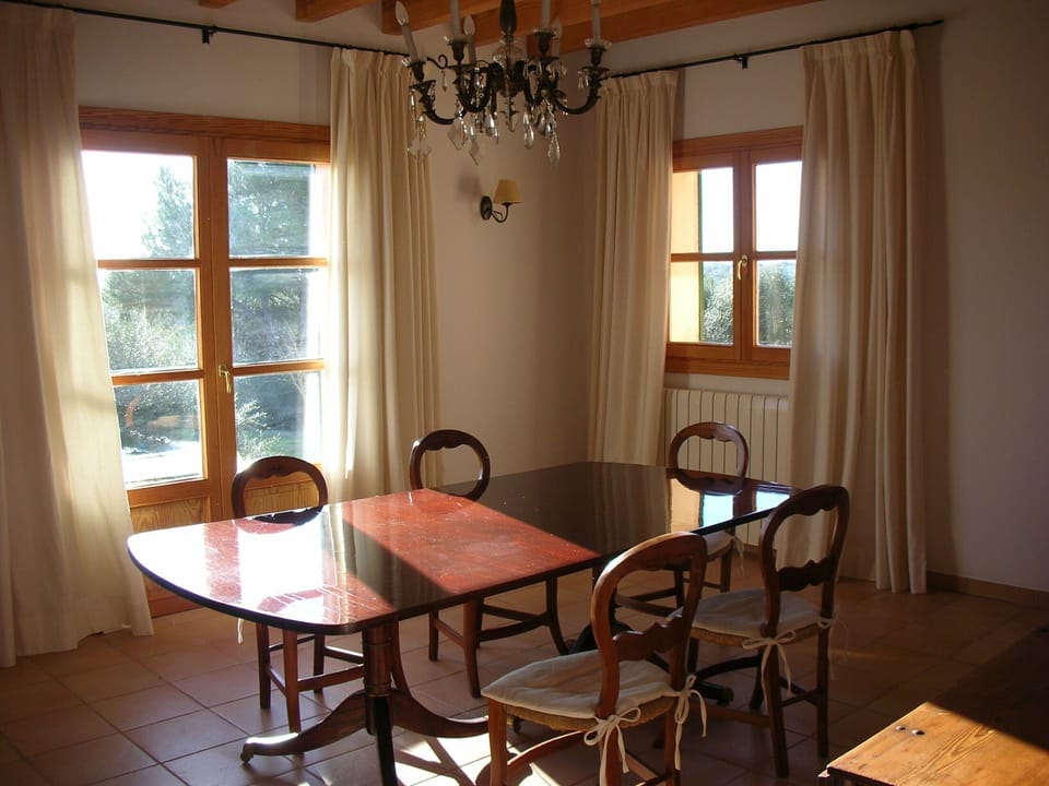 DINNING ROOM