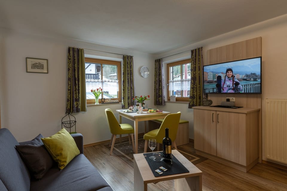 Vacation apartment Grünstein, 1-2 persons, 30 sqm, upper floor Apartment in Schönau am Königssee