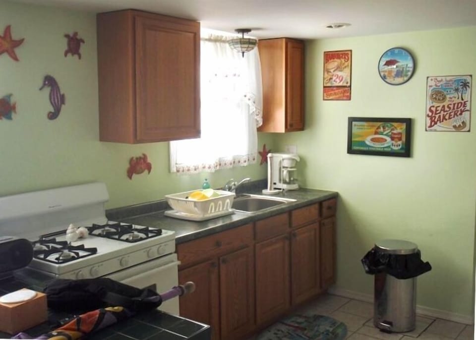 Fun Kitchen!!!