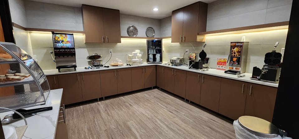 Free daily buffet breakfast