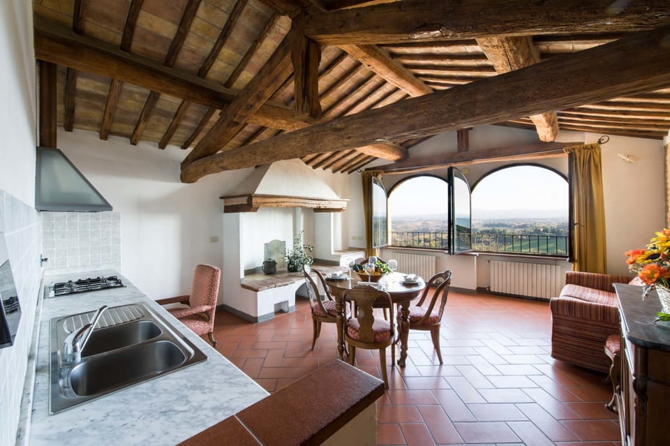 Romantic Apartment, 2 Bedrooms | Private kitchen | Full-size fridge, electric kettle