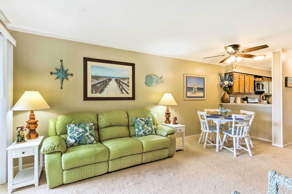 Living Room | Free WiFi