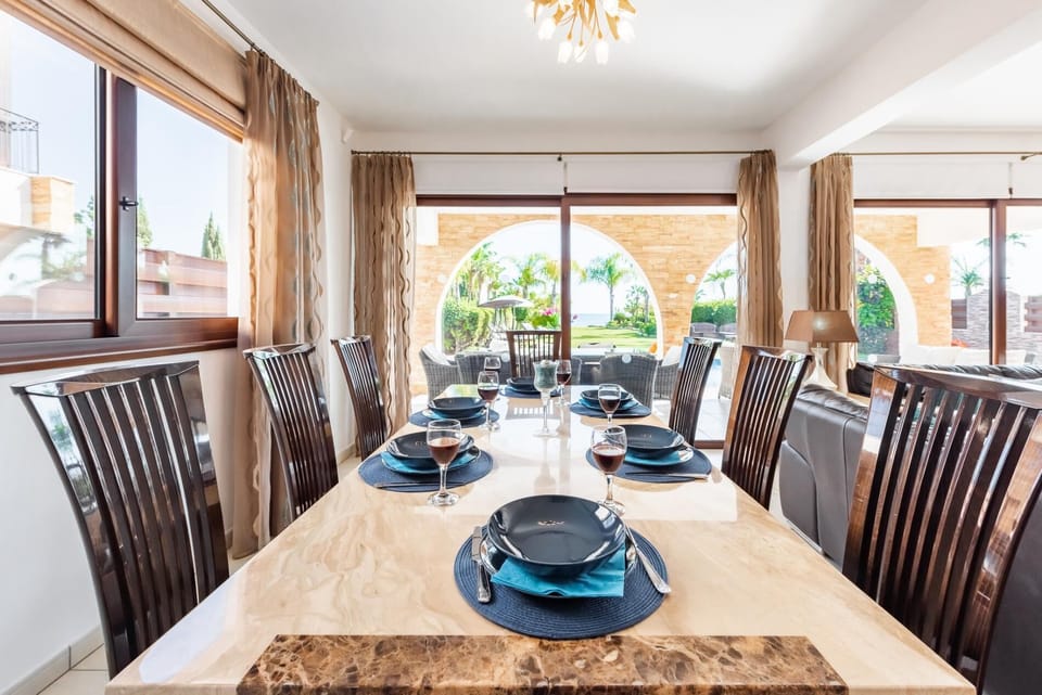 Villa Oceanus H2 by Ezoria Villas (8005)