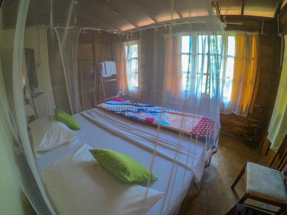 Deluxe Cabin, Smoking, Hill View | 1 bedroom, premium bedding, desk, iron/ironing board