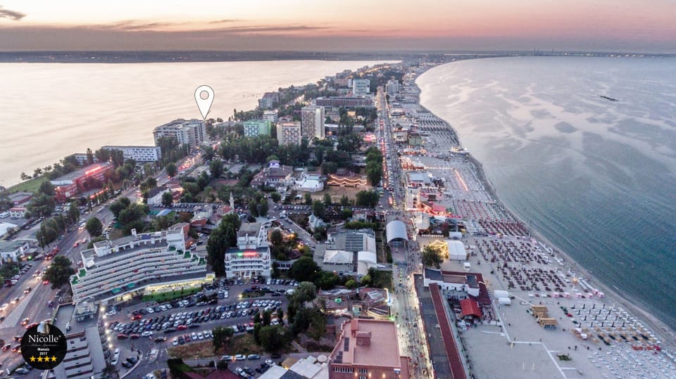 Deluxe Apartment, 2 Bedrooms, Lake View, Lakeside | Beach/ocean view