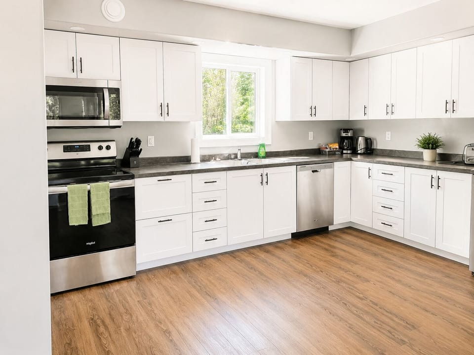 Comfort Cottage, 3 Bedrooms, Non Smoking | Private kitchen