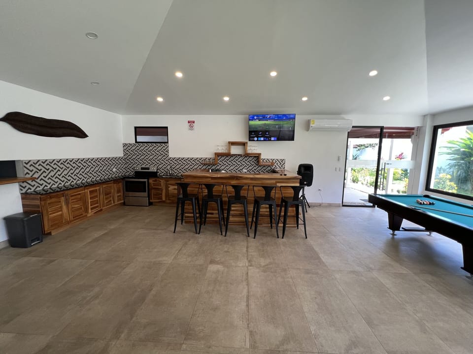 bar and small kitchen area