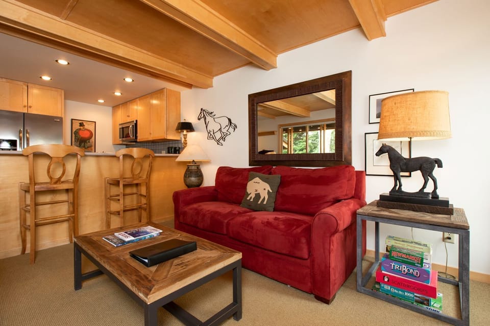 Open Living Space--445 total sq. ft.