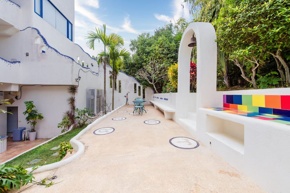 White Lighthouse B&B Bed and Breakfast in Kaohsiung