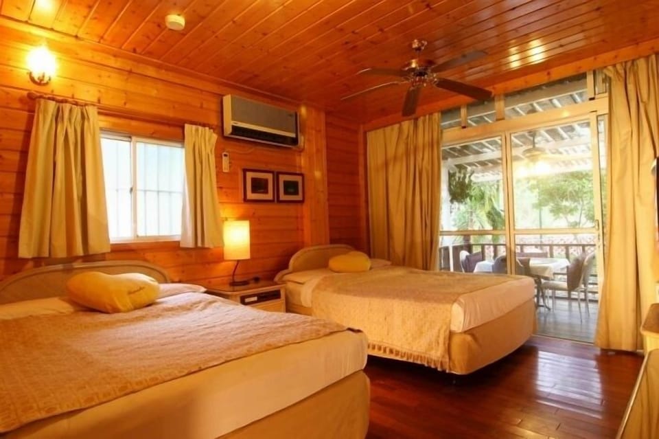 Economy Quadruple Room, 1 Bedroom | Desk, free WiFi, bed sheets