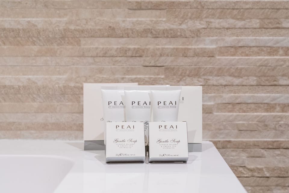 Shower, free toiletries, hair dryer, bathrobes