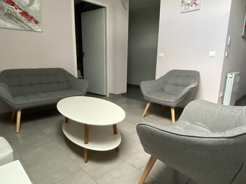 Superior Suite, Private Bathroom (Suite Eglantine) | Lounge