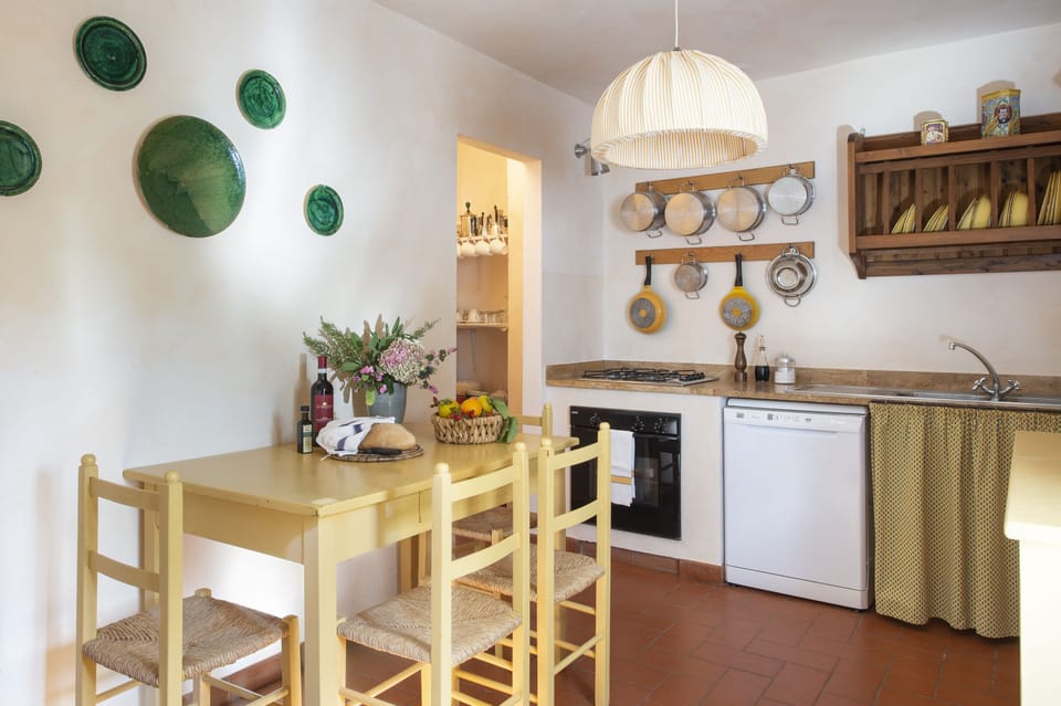 Apartment, 2 Bedrooms | Private kitchen | Fridge, oven, stovetop, dishwasher