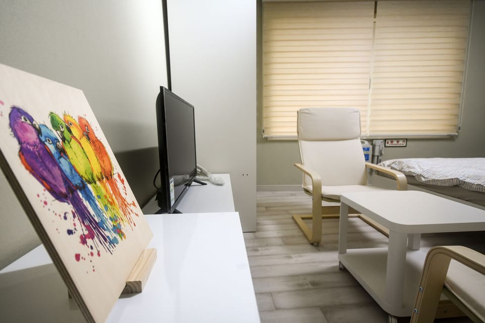 Double Room | Premium bedding, down comforters, laptop workspace, iron/ironing board