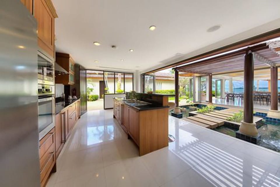 Villa (4 Bedrooms) | Private kitchen | Coffee/tea maker, full-size fridge, microwave, oven