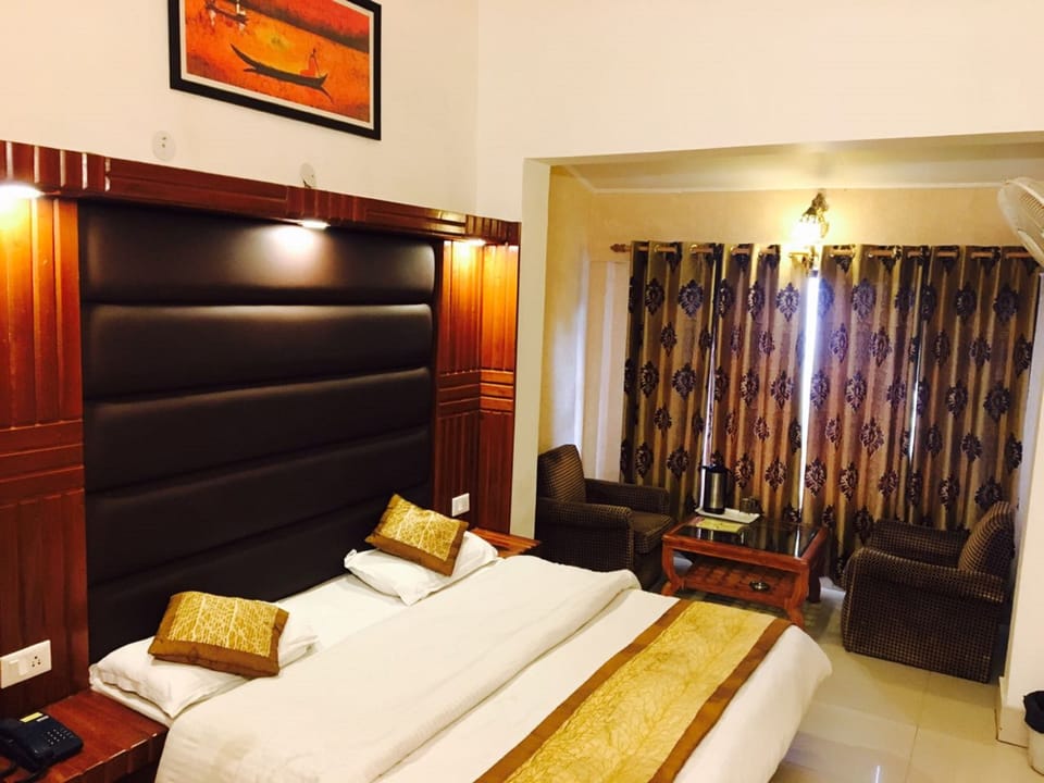 Deluxe Double Room | Soundproofing, rollaway beds, free WiFi