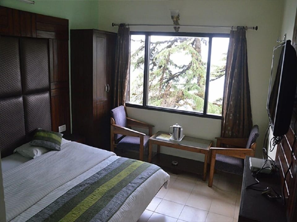 Soundproofing, rollaway beds, free WiFi