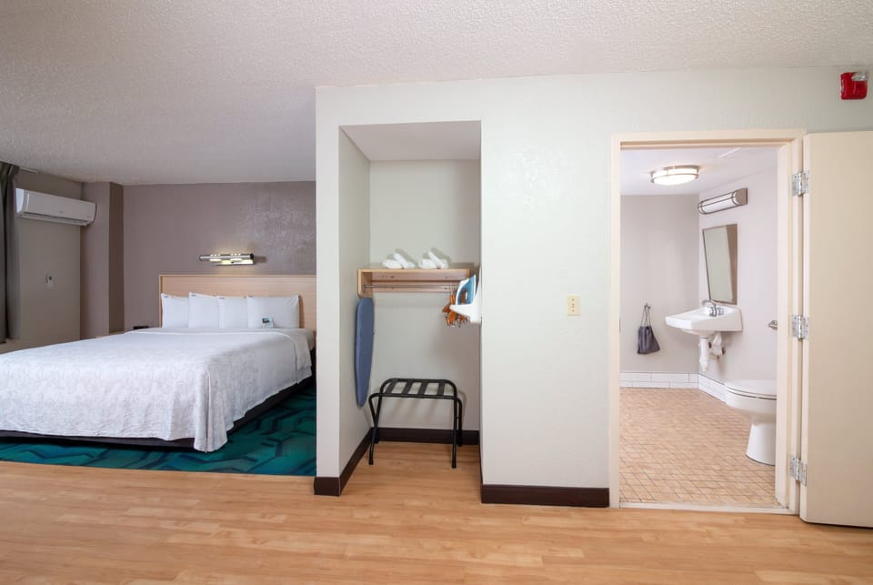 Premium bedding, pillowtop beds, blackout drapes, soundproofing