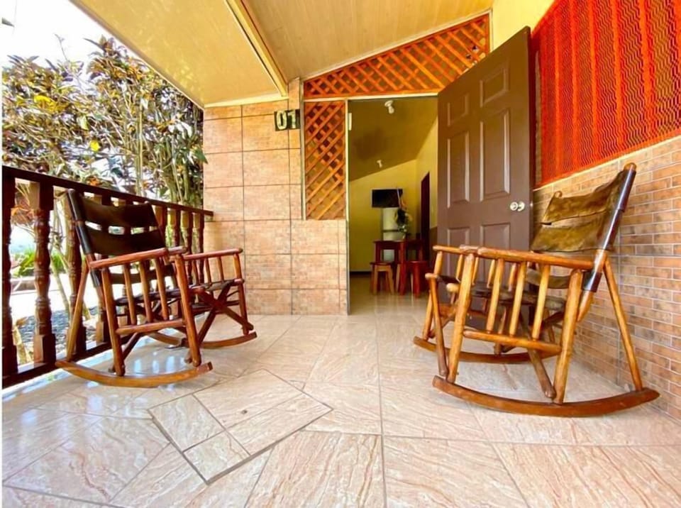 Comfort House, Multiple Bedrooms, Non Smoking | Desk, WiFi (free), bed sheets