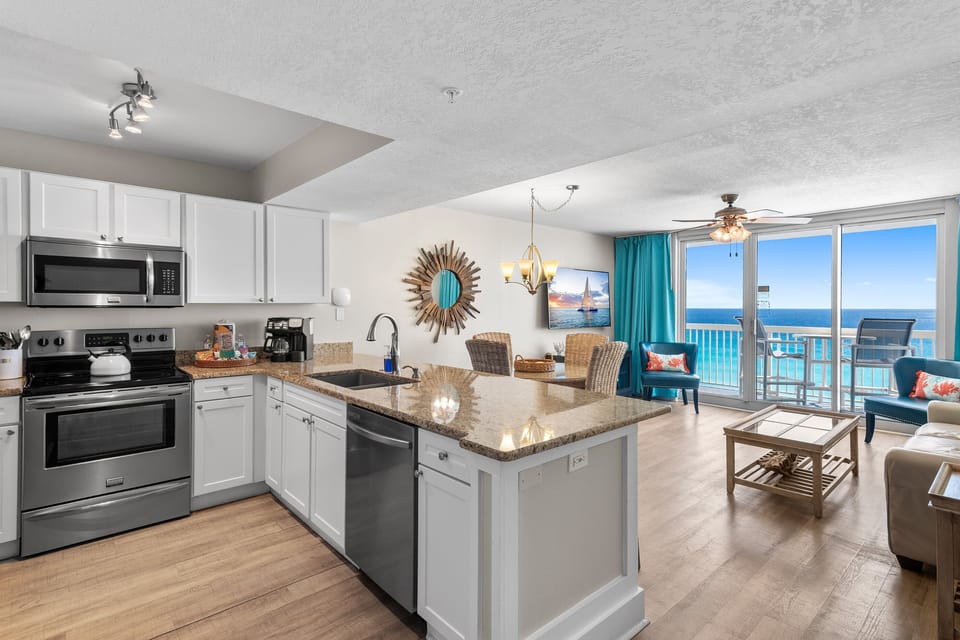 Kitchen with high end appliances and granite countertop