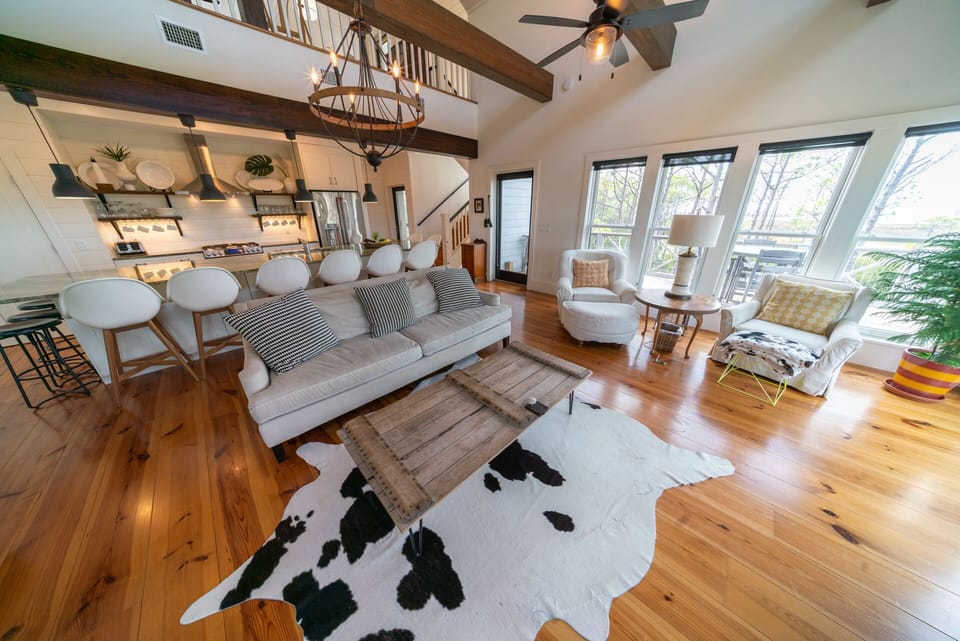 2nd Level Open Living Area, the piano is available for your enjoyment!