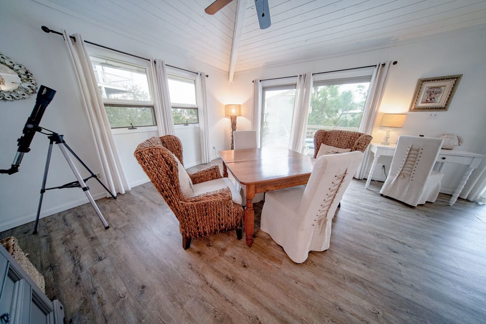 Work desk also available