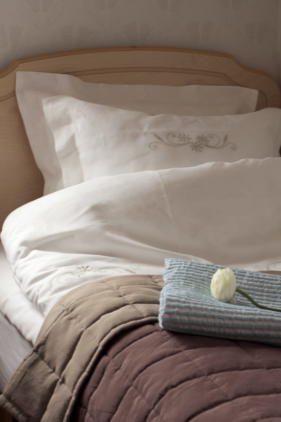 Double Room | Blackout drapes, iron/ironing board (on request), WiFi (free)