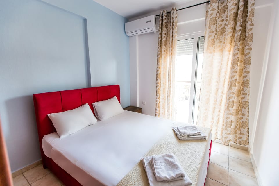Family Townhome | Individually decorated, individually furnished, laptop workspace
