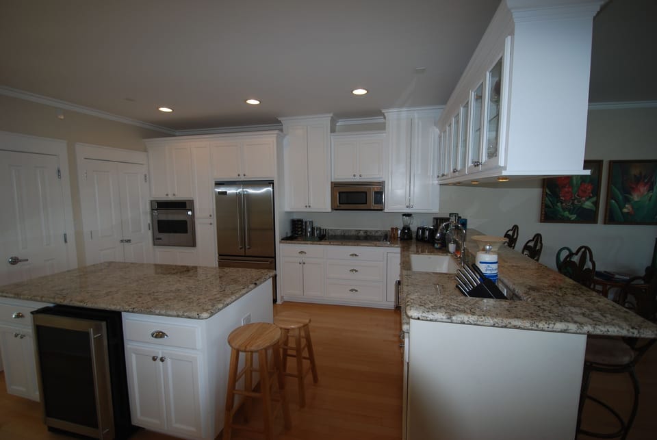 Townhome, 3 Bedrooms | Private kitchen | Coffee/tea maker, fridge, microwave, oven