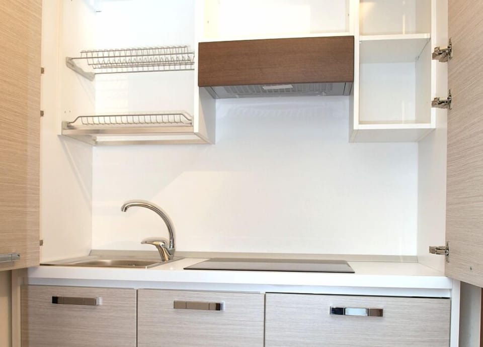 Comfort Room, Accessible | Private kitchenette