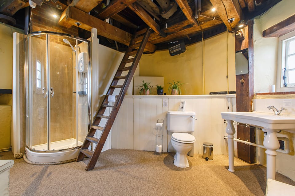 Panoramic Double Room, Private Bathroom, Courtyard View (Wheel Room)