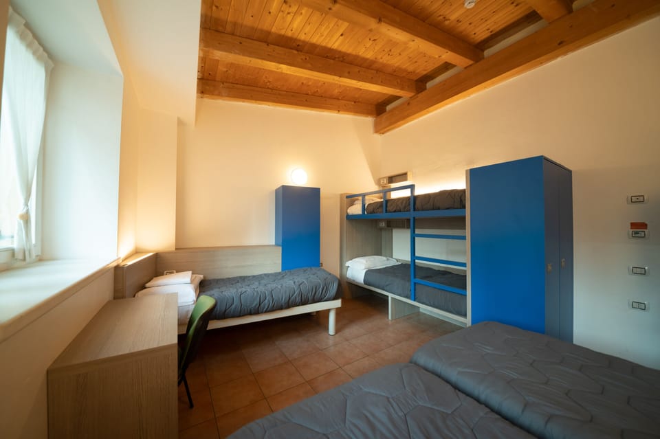 Family Room | Desk, free WiFi, bed sheets, wheelchair access